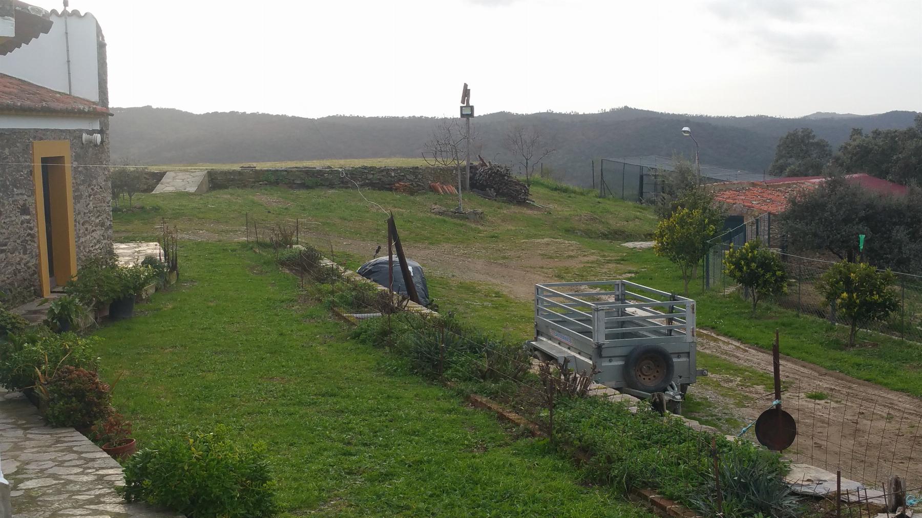 For sale of recreation property in Encinasola