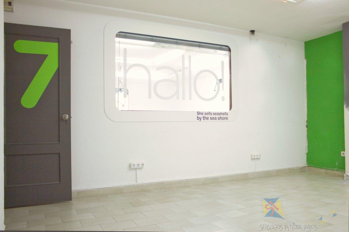 For sale of office in Córdoba
