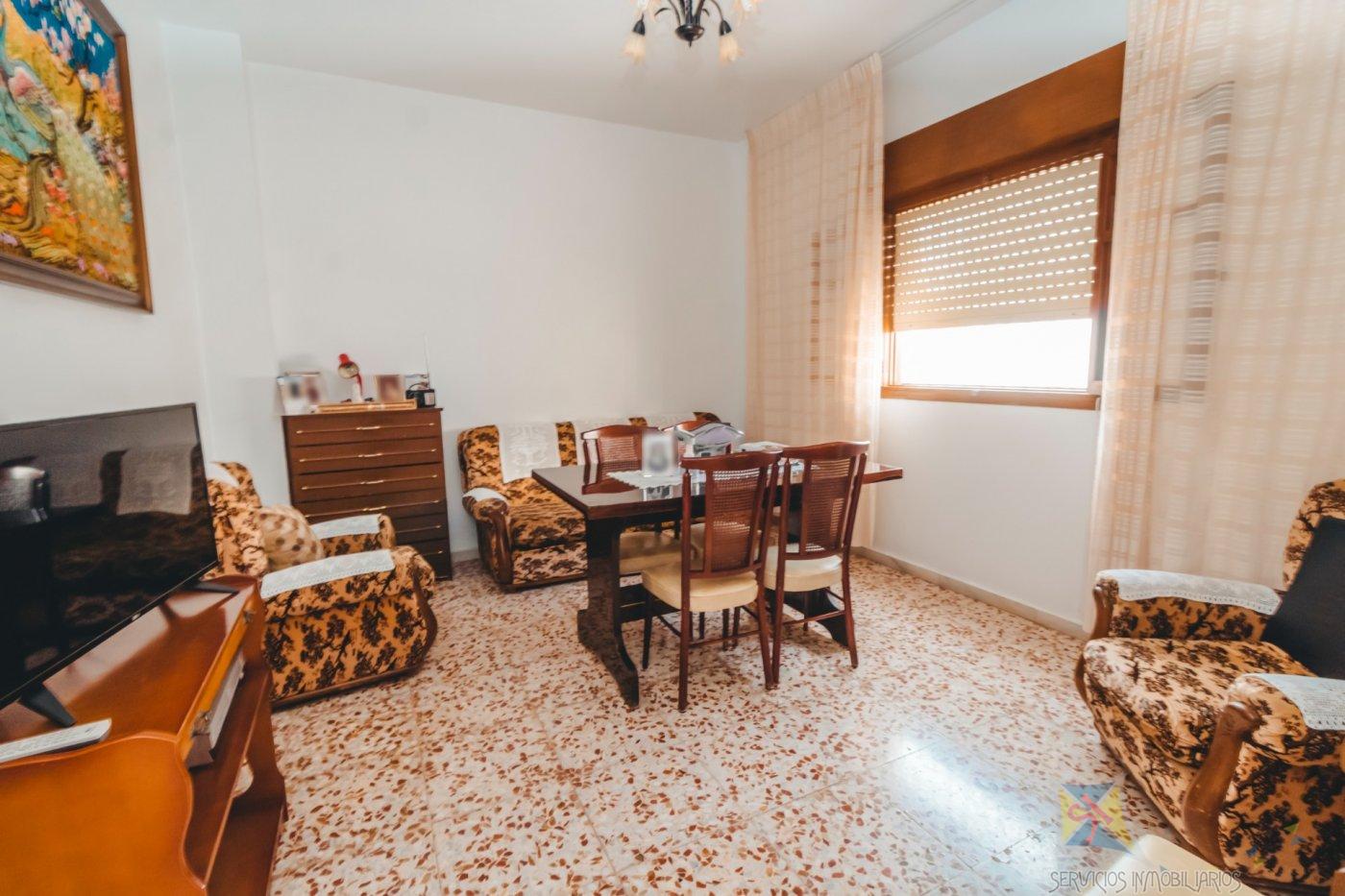 For sale of house in Adra