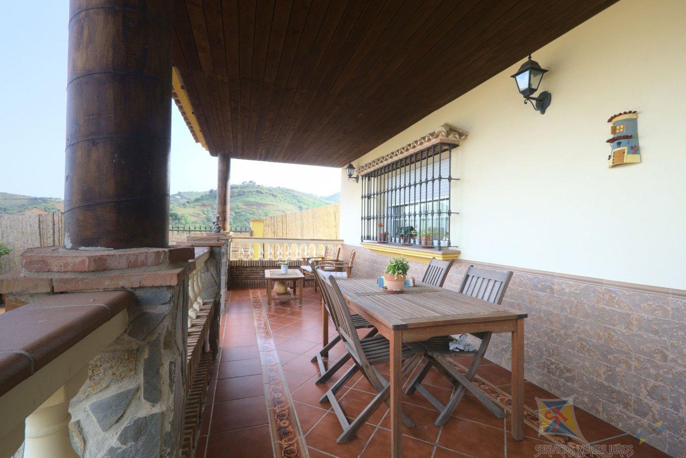 For sale of villa in Viñuela