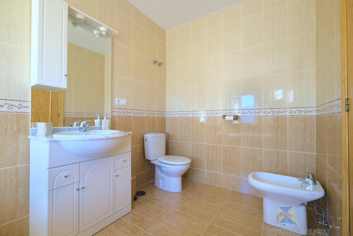 For sale of house in Viñuela