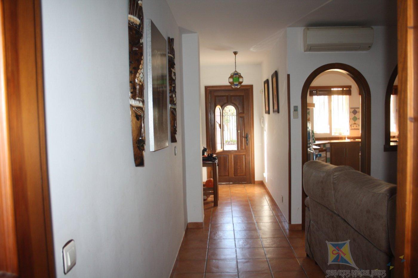 For sale of flat in Coín