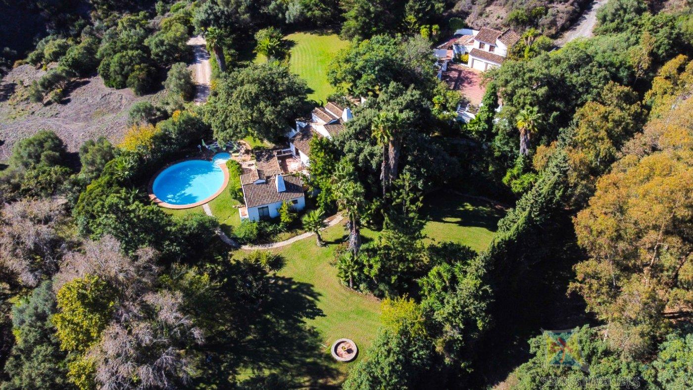 For sale of villa in Casares