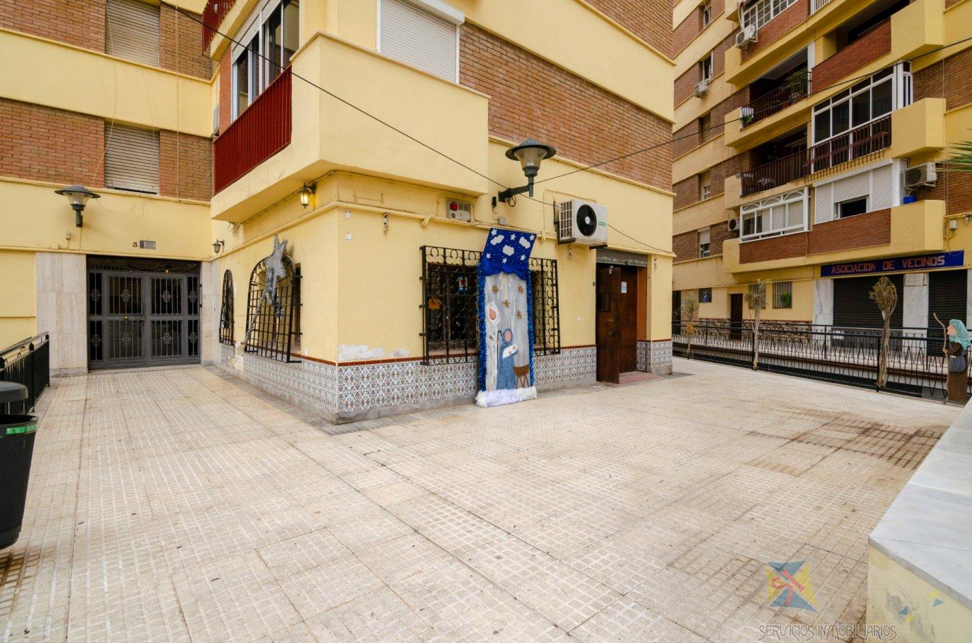 For sale of commercial in Málaga