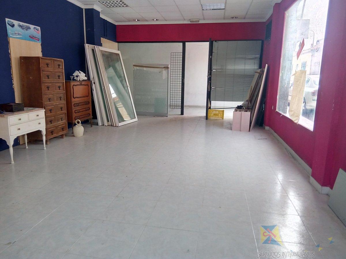 Alquiler de local comercial en Vícar