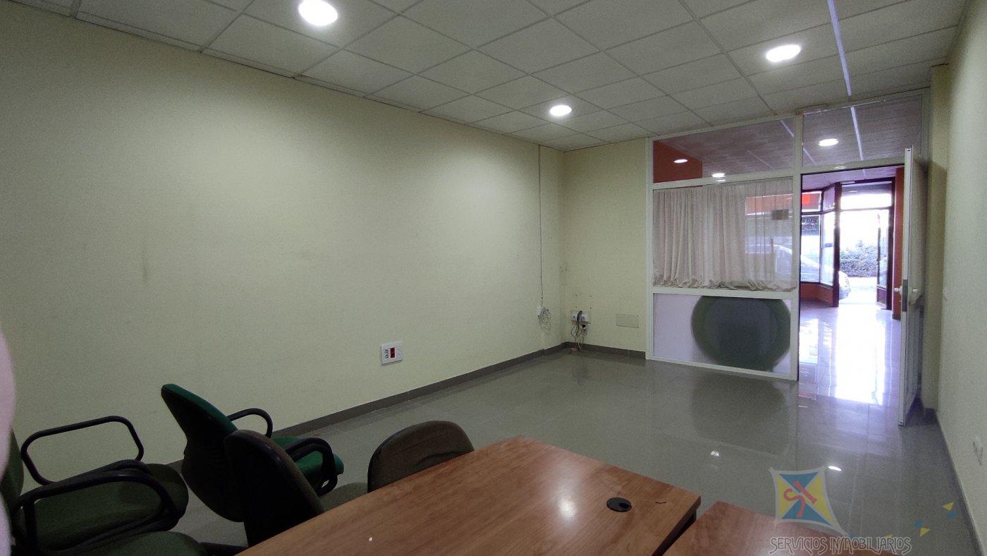 For sale of commercial in Vícar