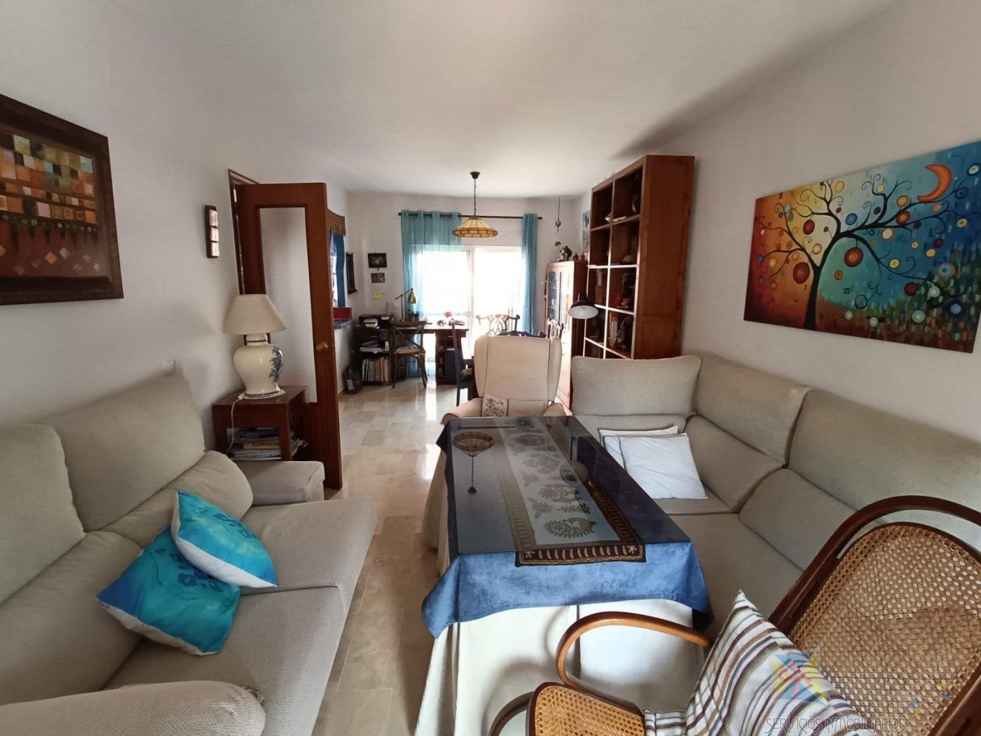 For sale of house in Palomares del Rio