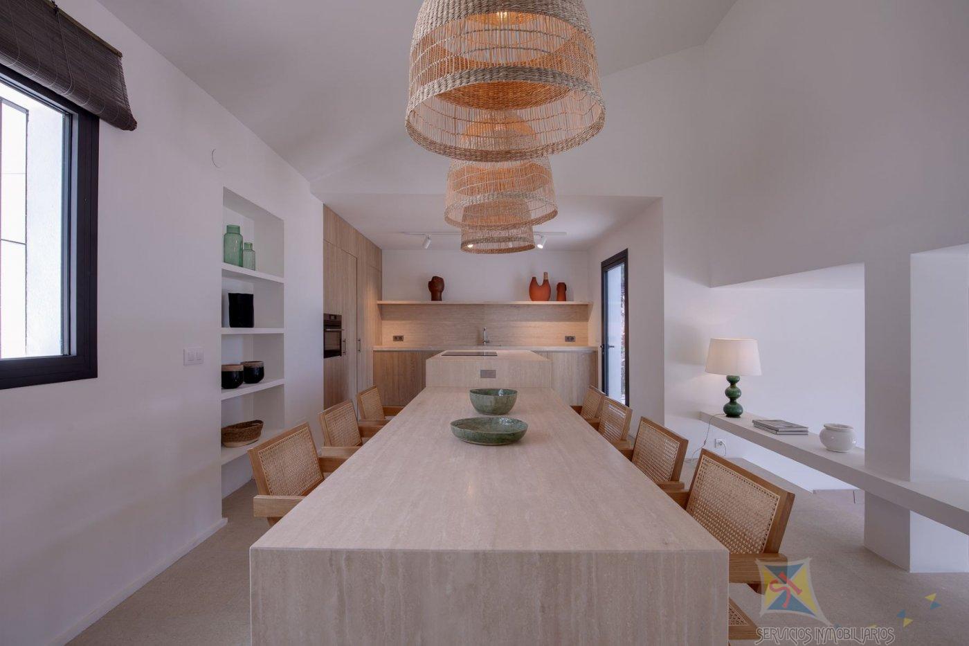 For sale of villa in Benahavís