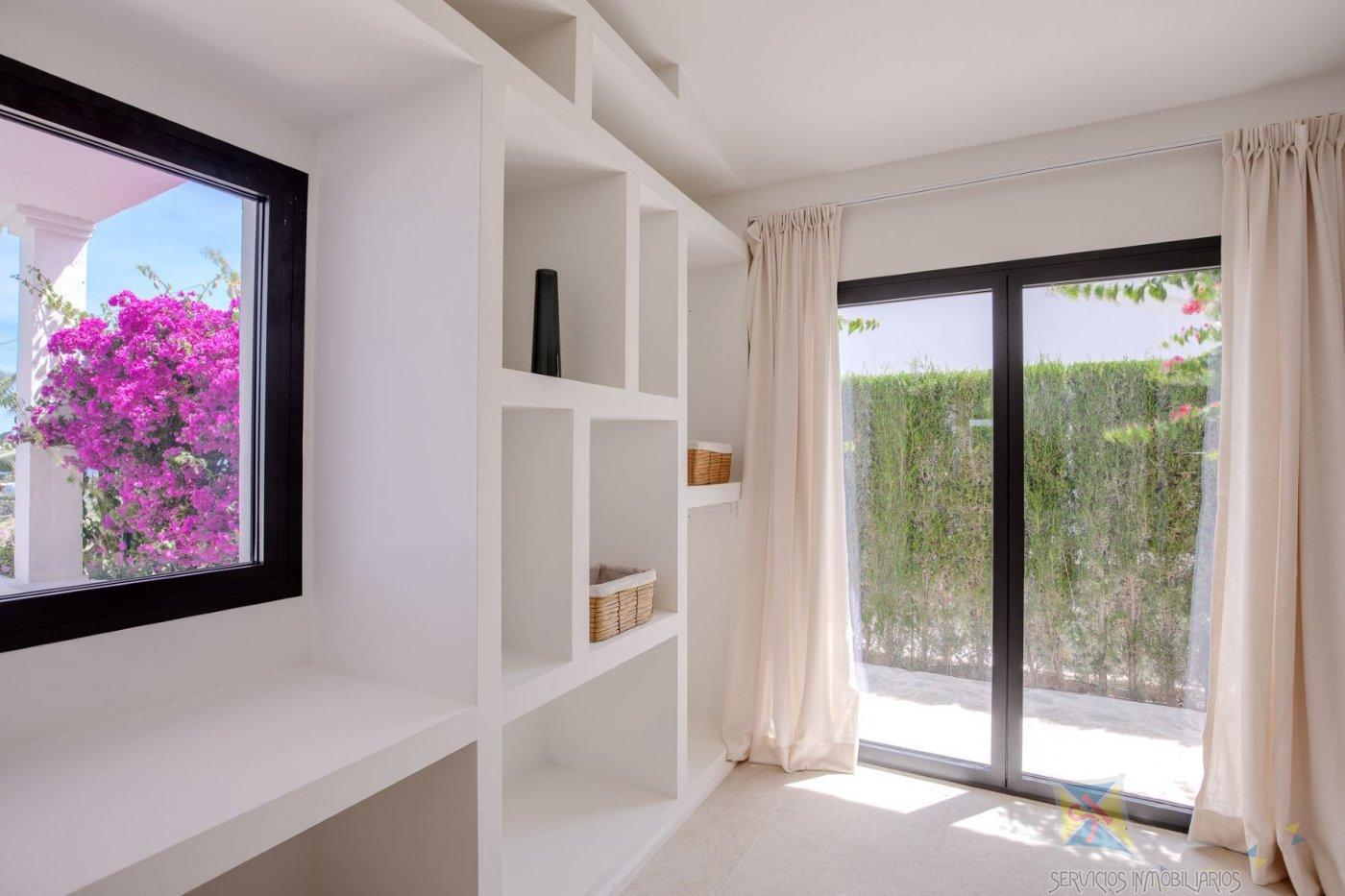 For sale of villa in Benahavís