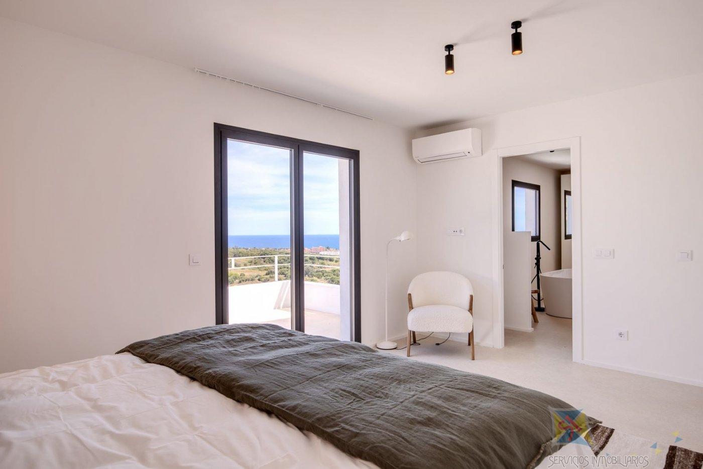 For sale of villa in Benahavís