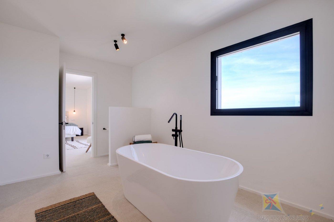For sale of villa in Benahavís