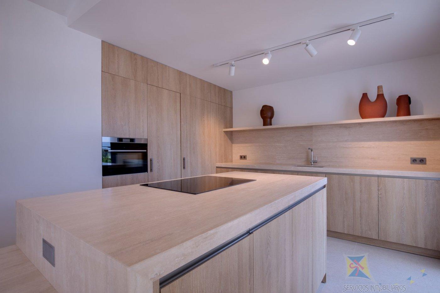 For sale of villa in Benahavís