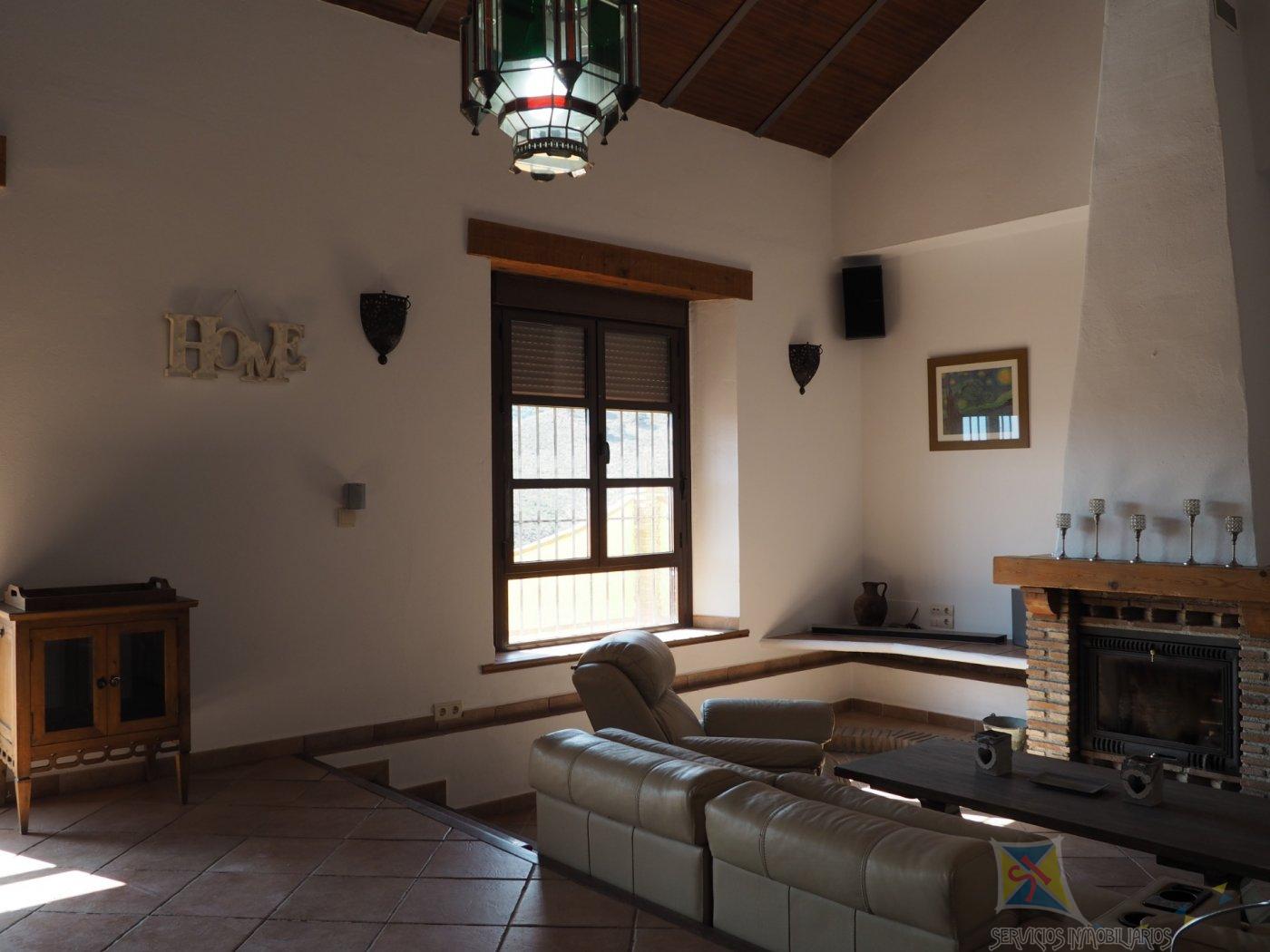 For sale of house in Carratraca
