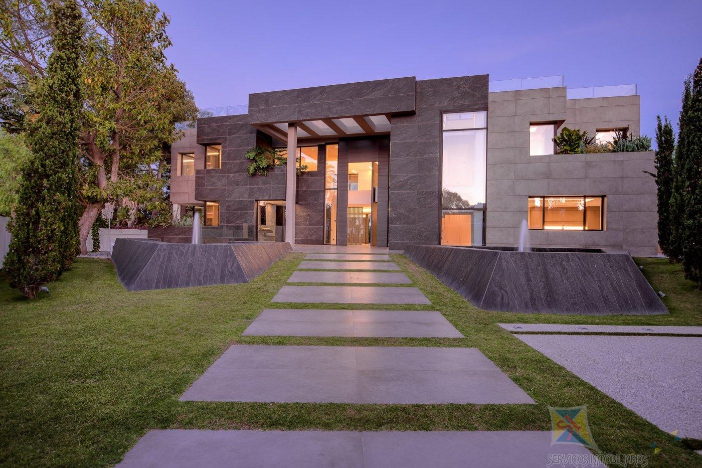 Venta de villa en Estepona