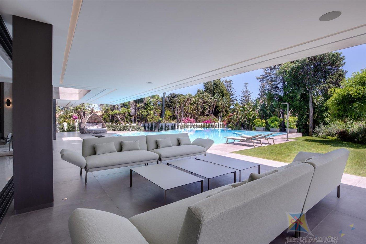 Venta de villa en Estepona