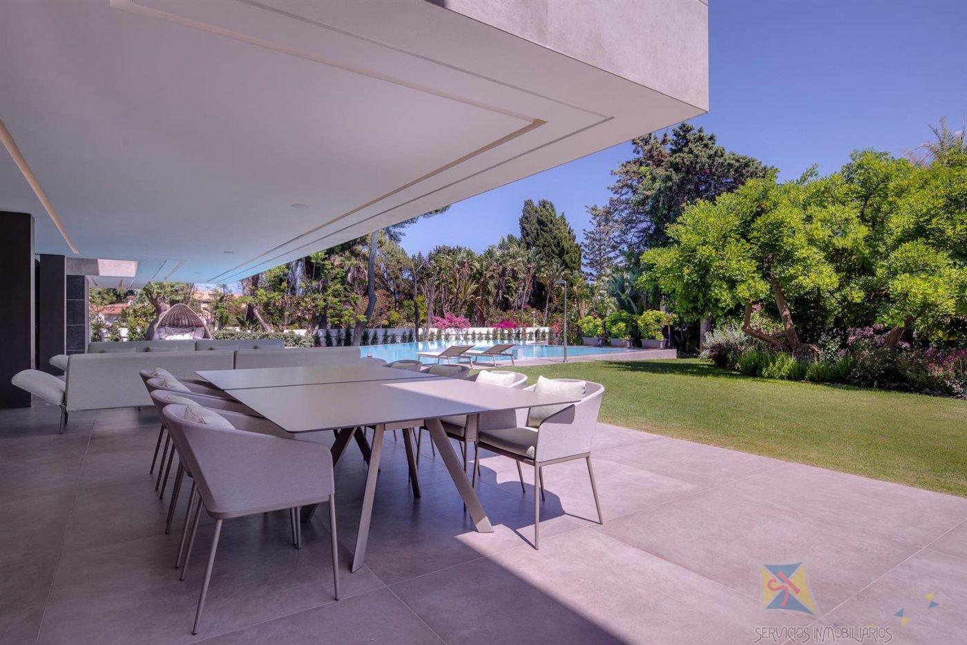 Venta de villa en Estepona