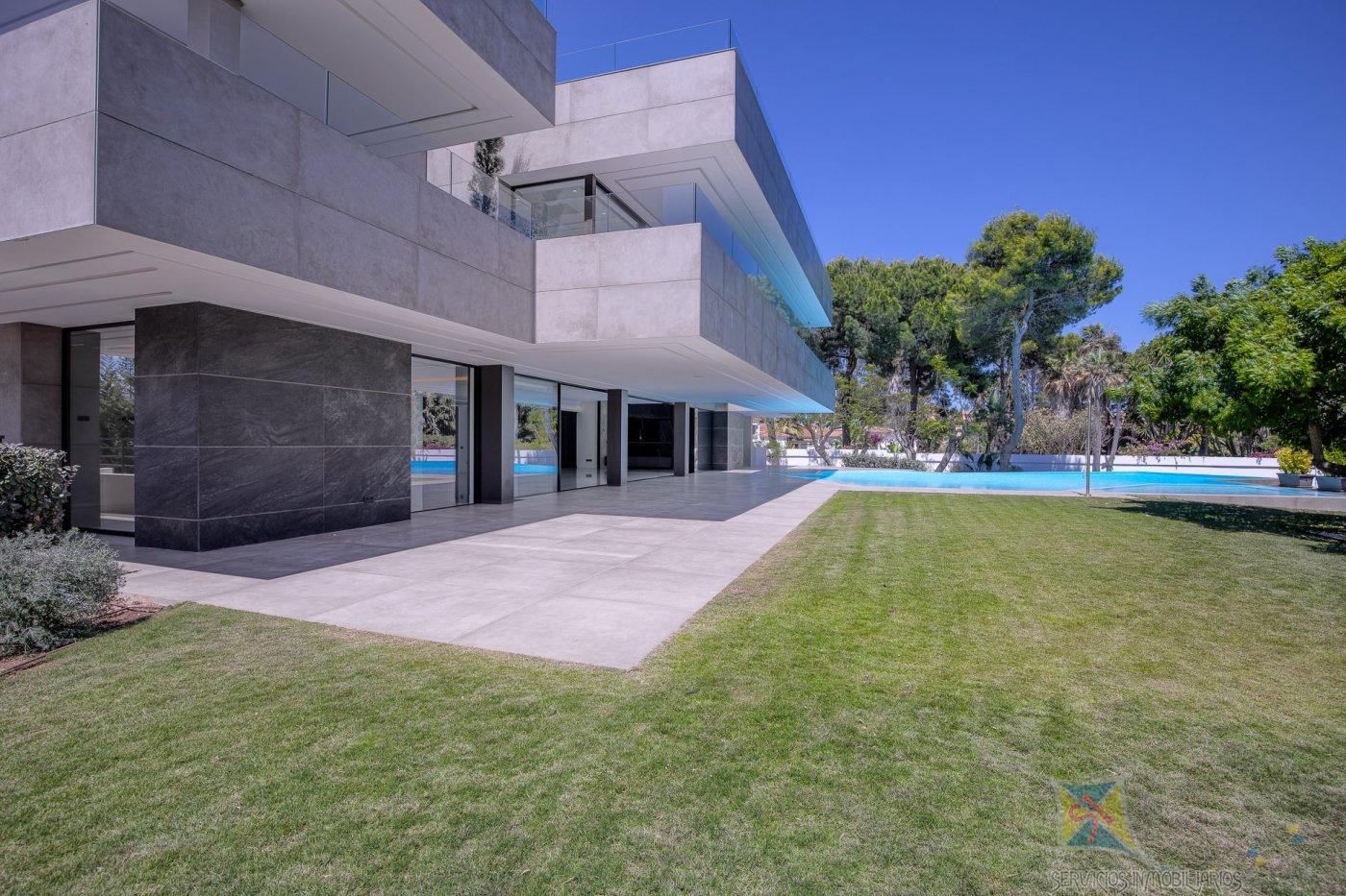 Venta de villa en Estepona