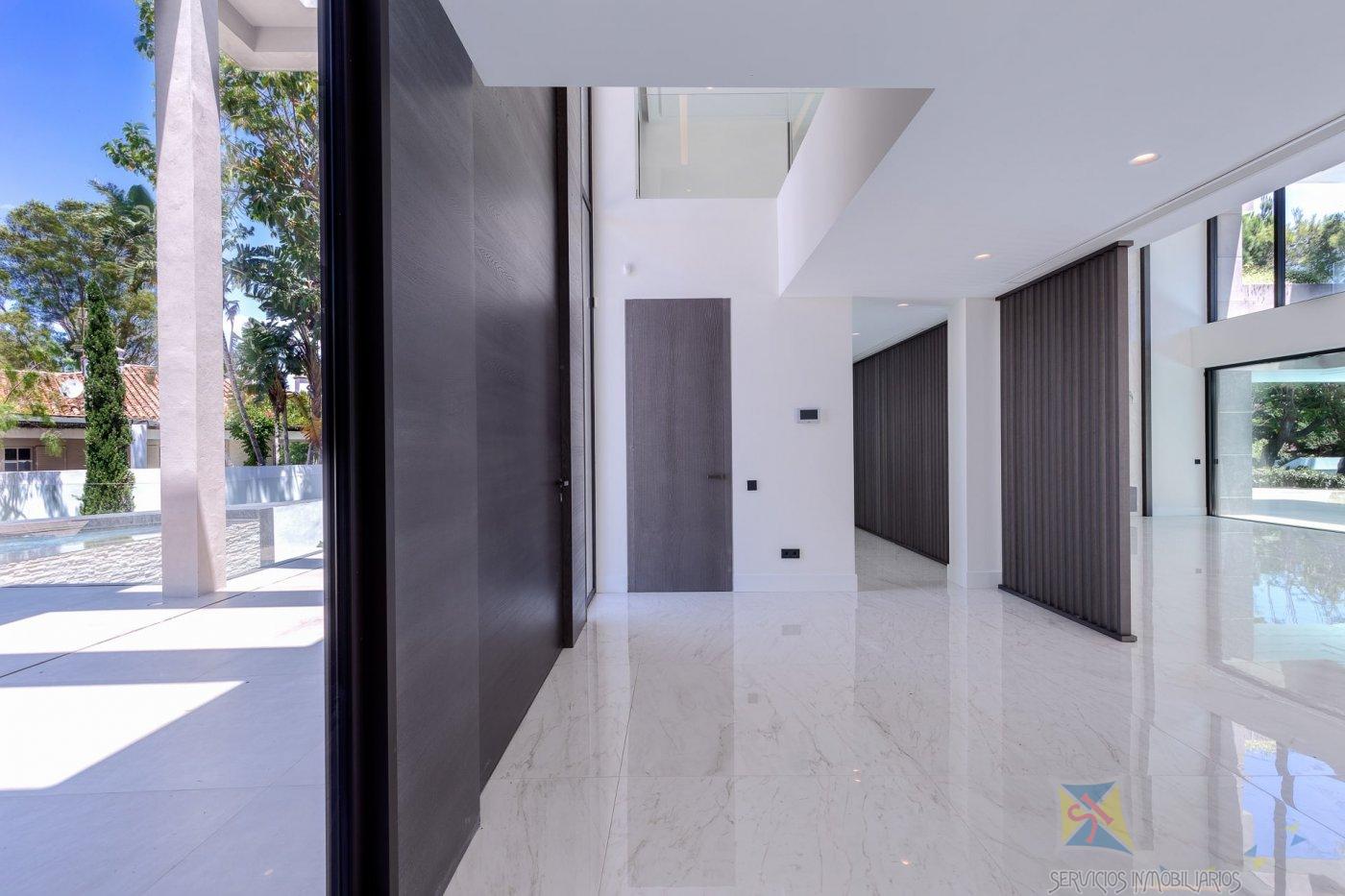Venta de villa en Estepona