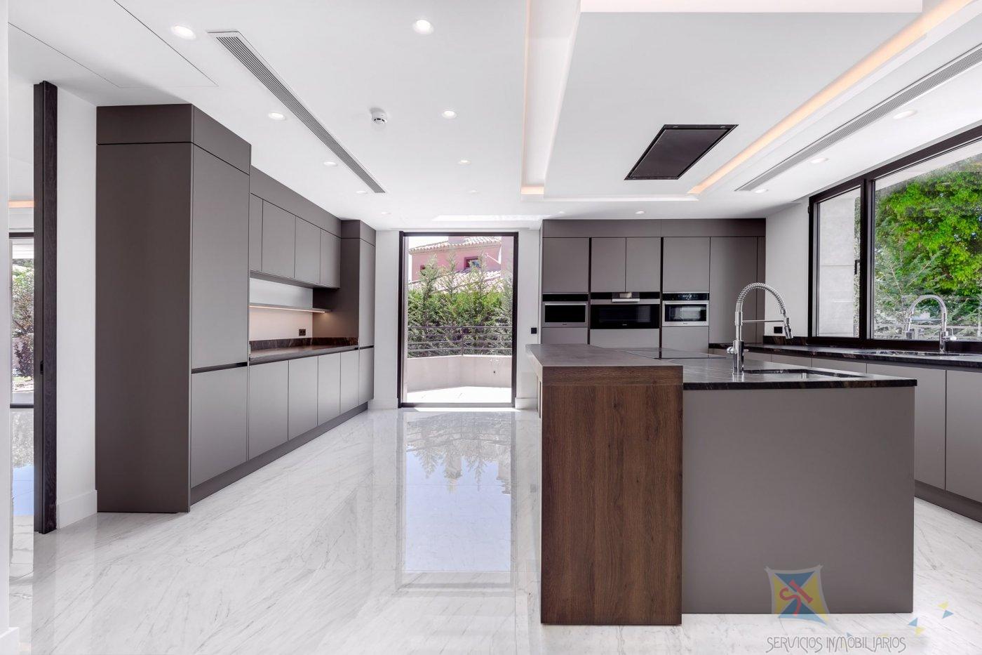 Venta de villa en Estepona