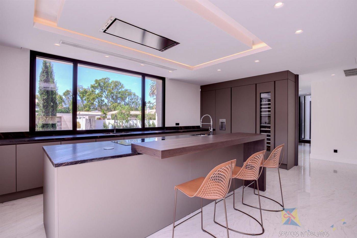 Venta de villa en Estepona
