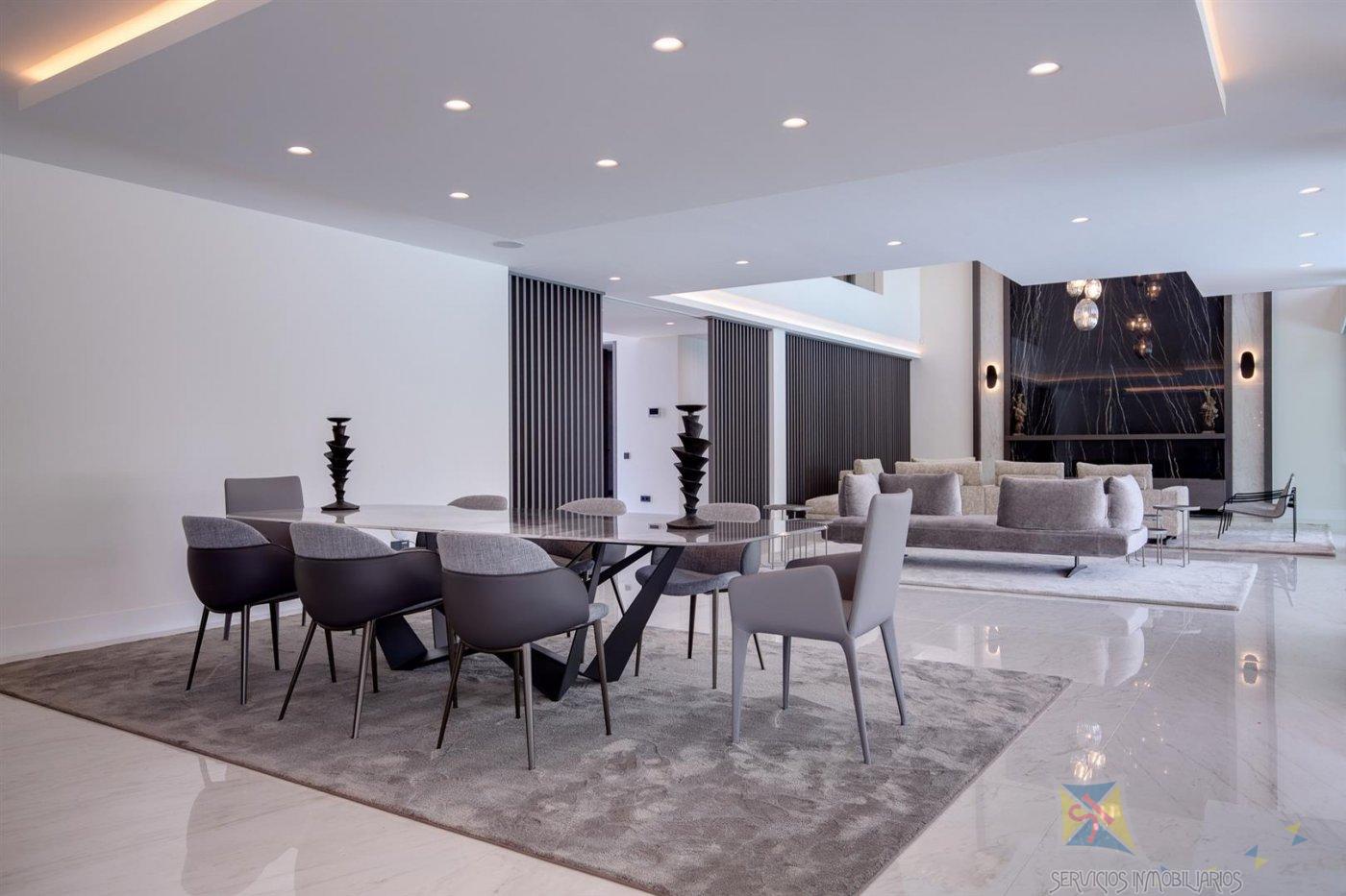 Venta de villa en Estepona