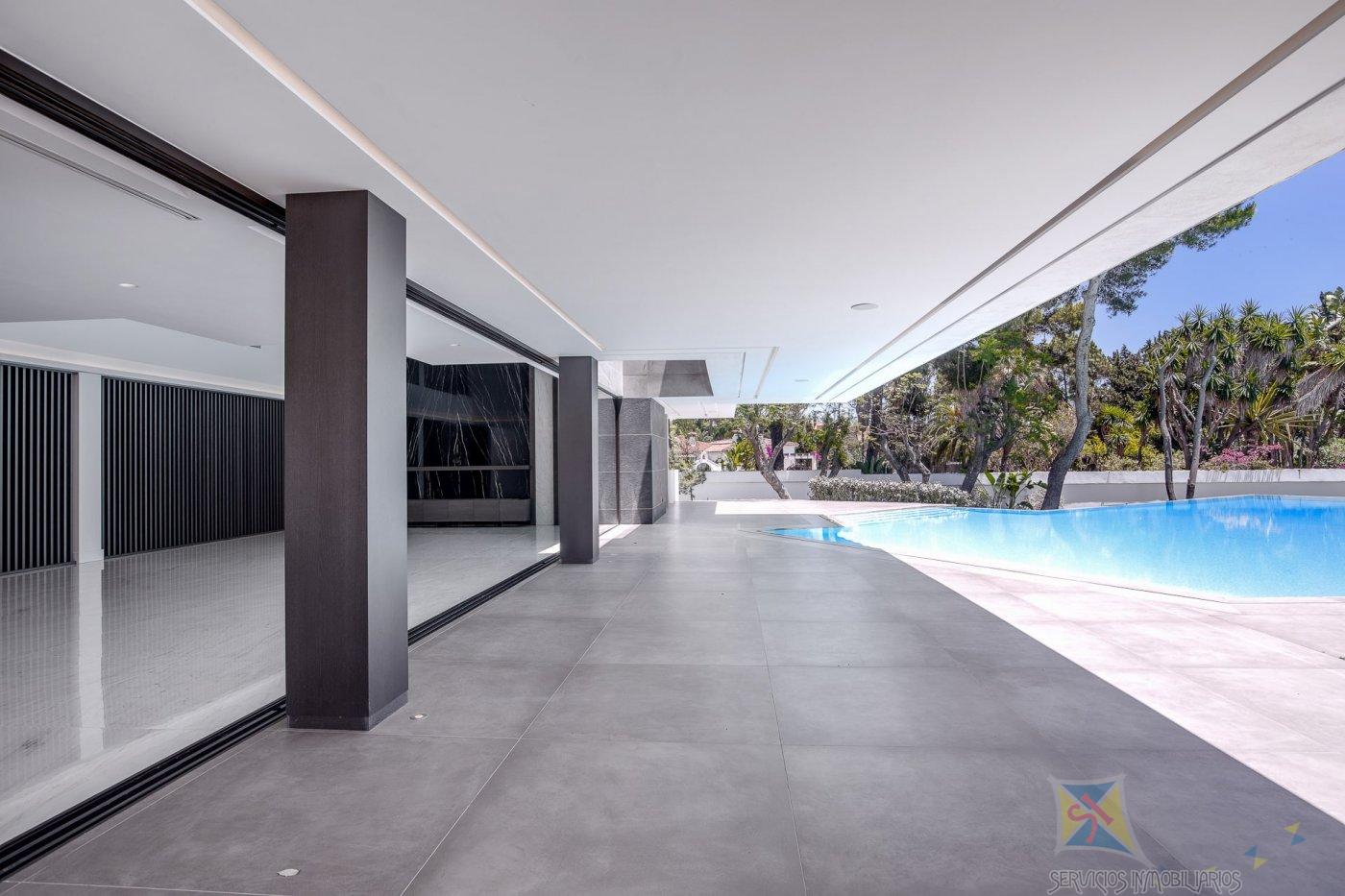 Venta de villa en Estepona