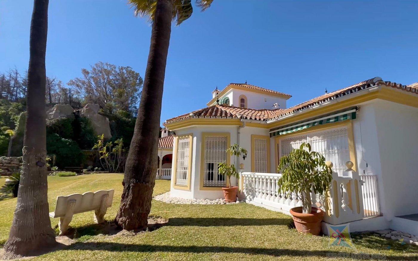 For sale of villa in Mijas