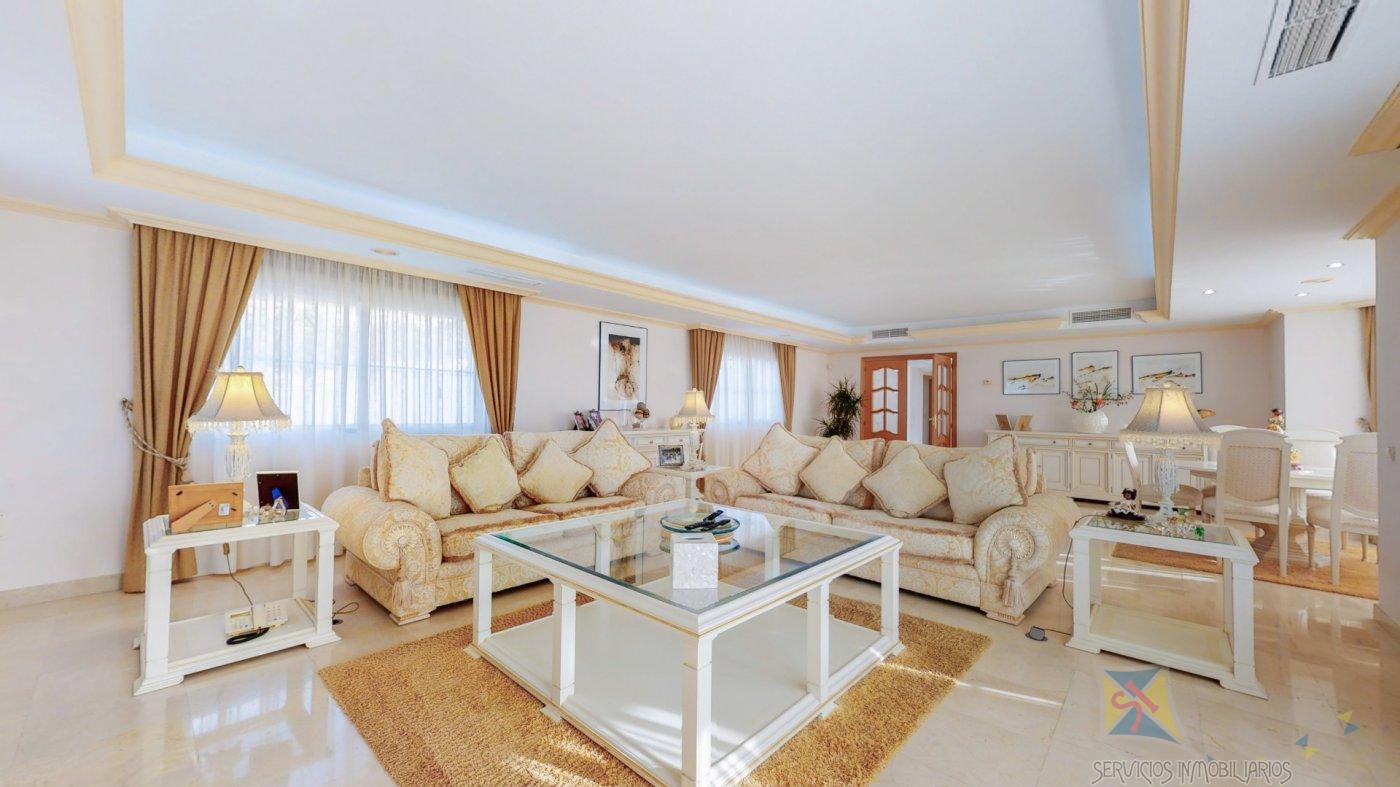 For sale of villa in Mijas