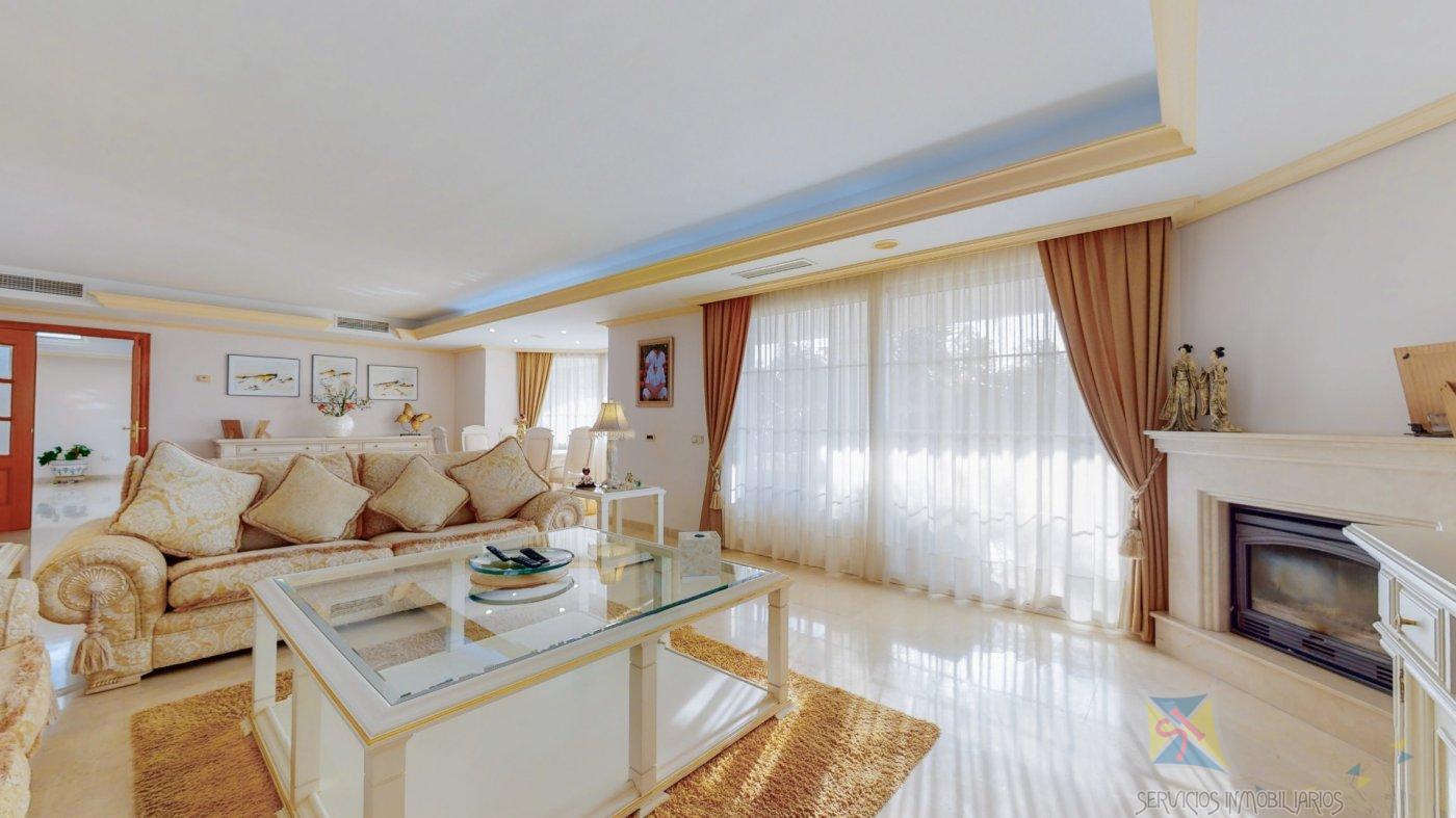 For sale of villa in Mijas