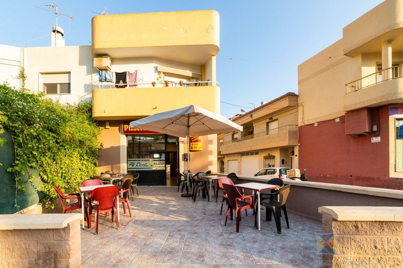 For sale of commercial in Vícar
