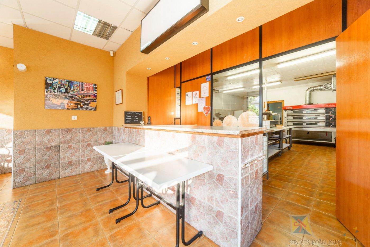 For sale of commercial in Vícar
