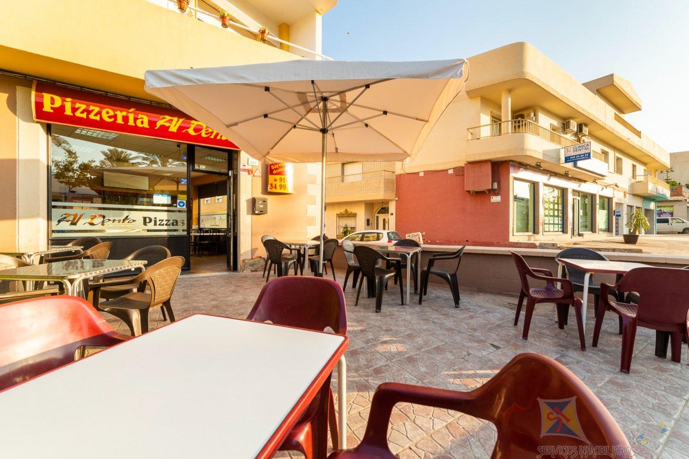 For sale of commercial in Vícar