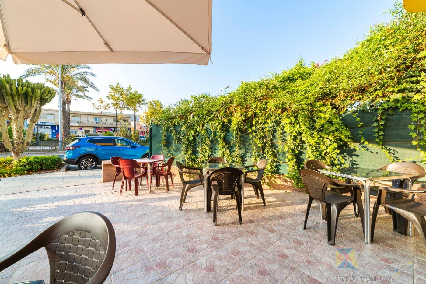 For sale of commercial in Vícar