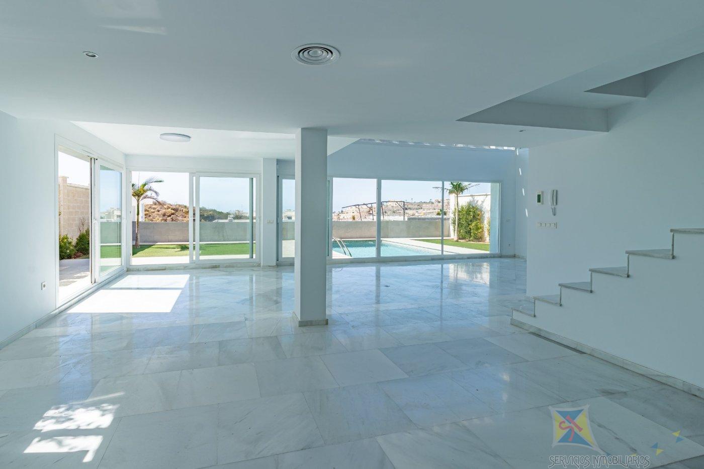 For sale of villa in Mijas