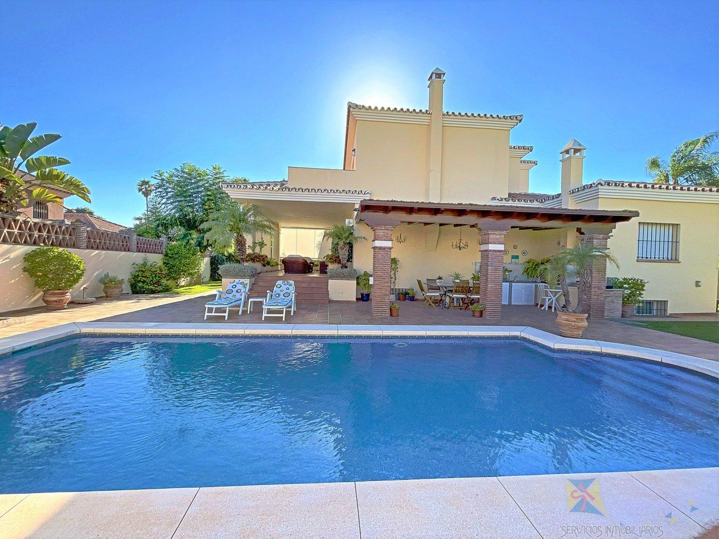 For sale of villa in San Pedro de Alcántara