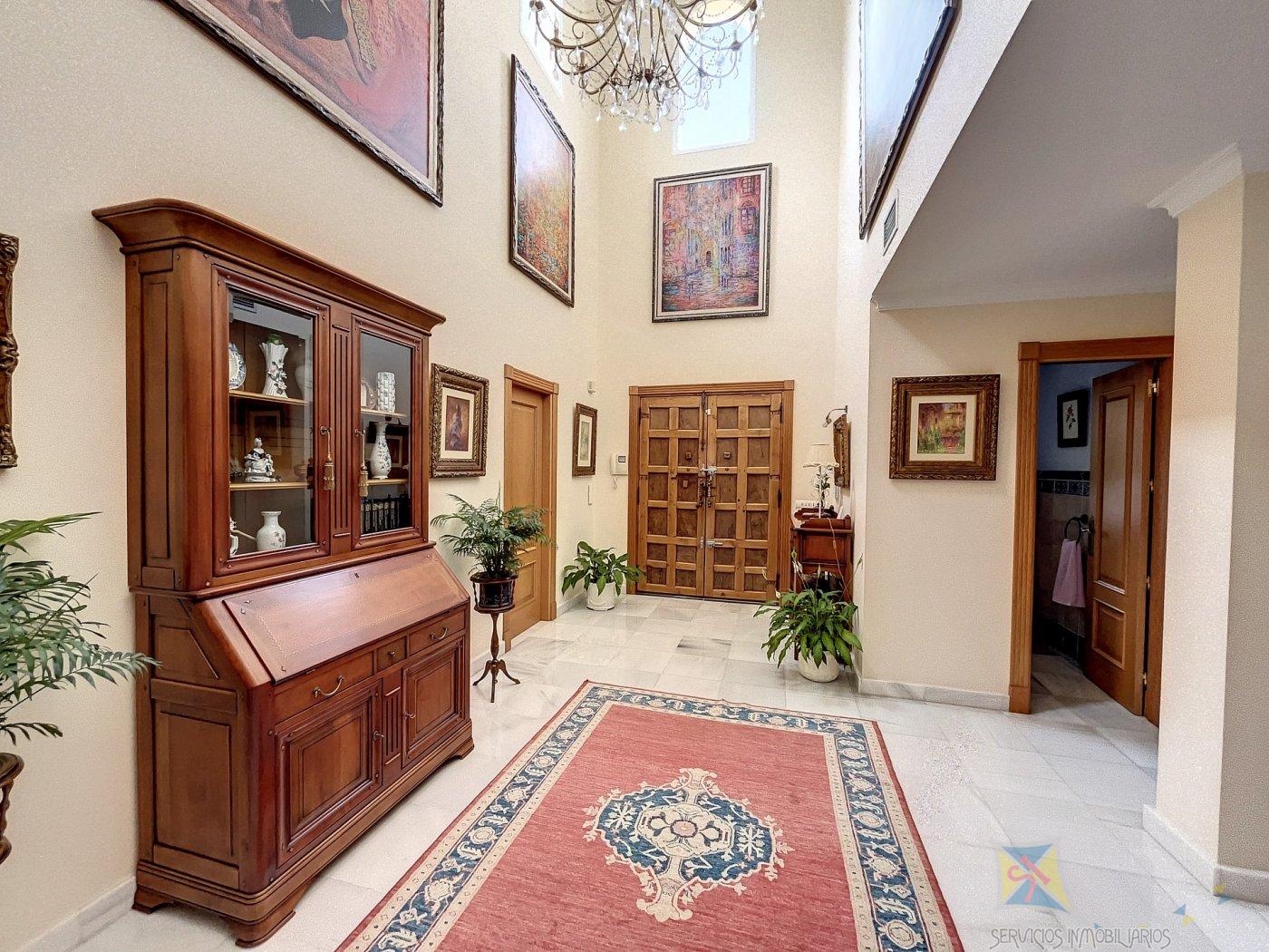For sale of villa in San Pedro de Alcántara