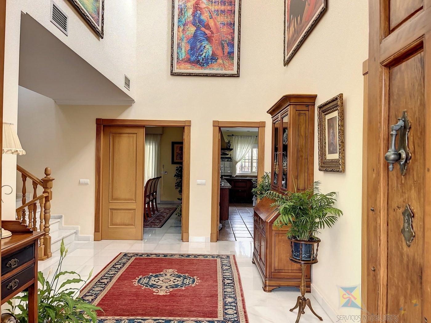For sale of villa in San Pedro de Alcántara