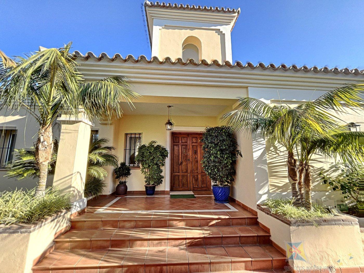 For sale of villa in San Pedro de Alcántara