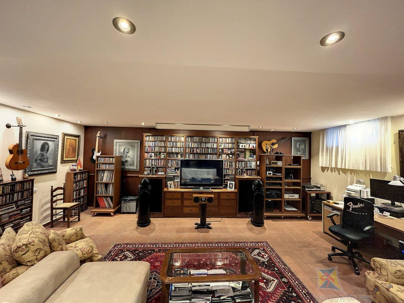 For sale of villa in San Pedro de Alcántara