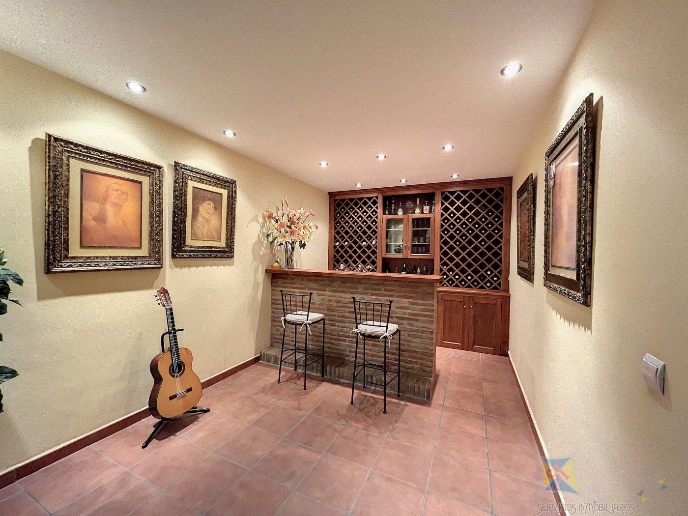 For sale of villa in San Pedro de Alcántara
