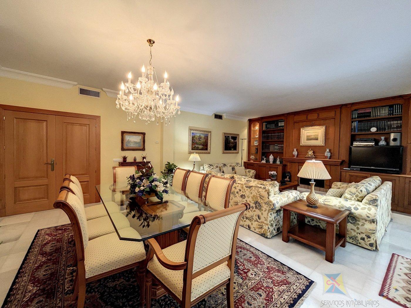 For sale of villa in San Pedro de Alcántara