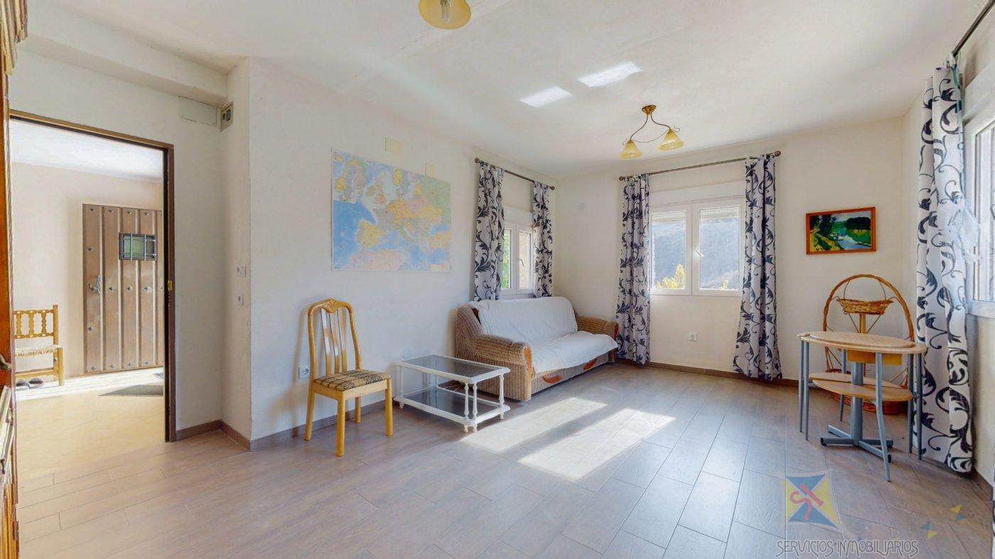 For sale of house in Fuensanta de Martos