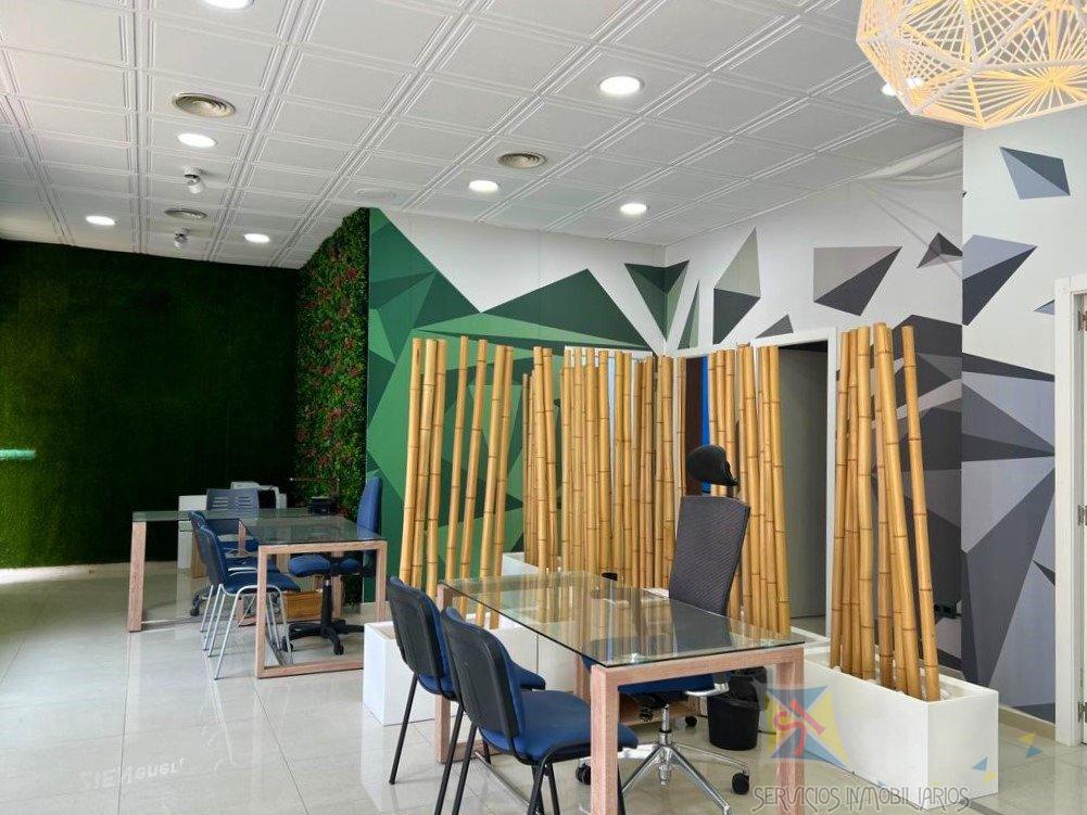 For sale of commercial in Rincón de la Victoria