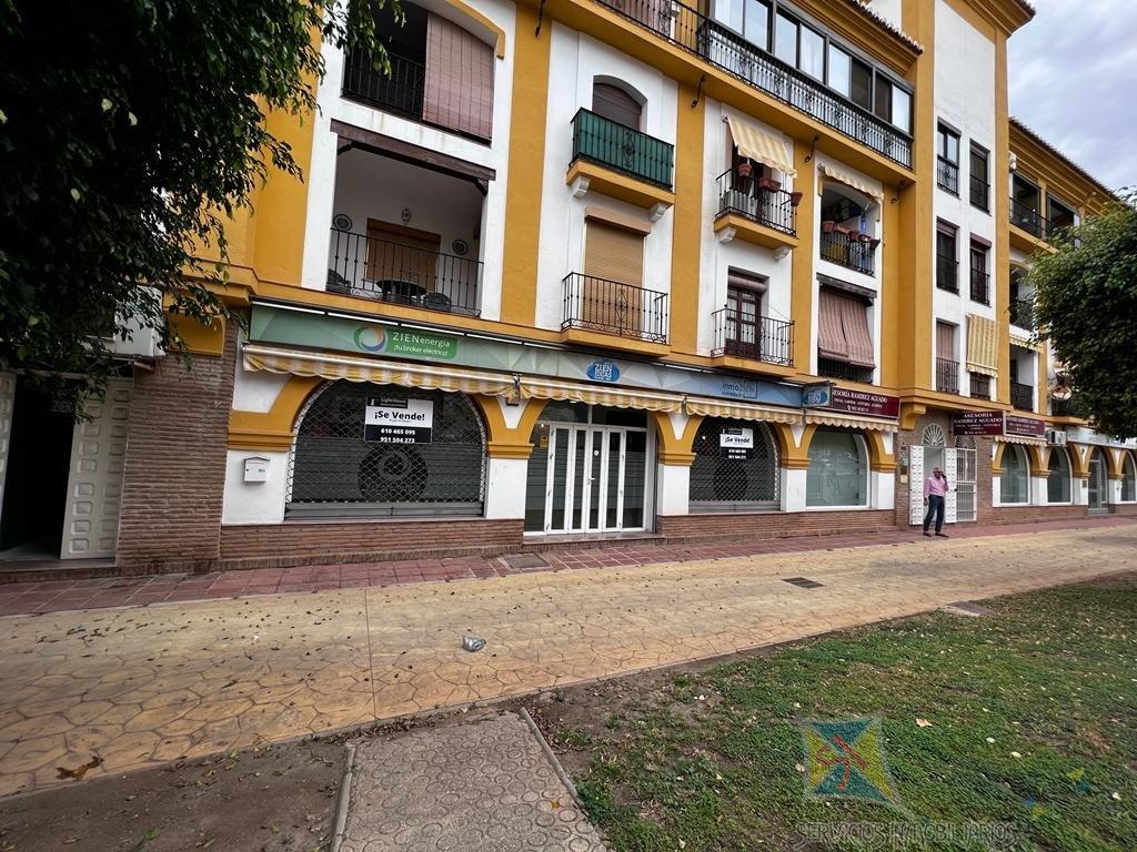 For sale of commercial in Rincón de la Victoria