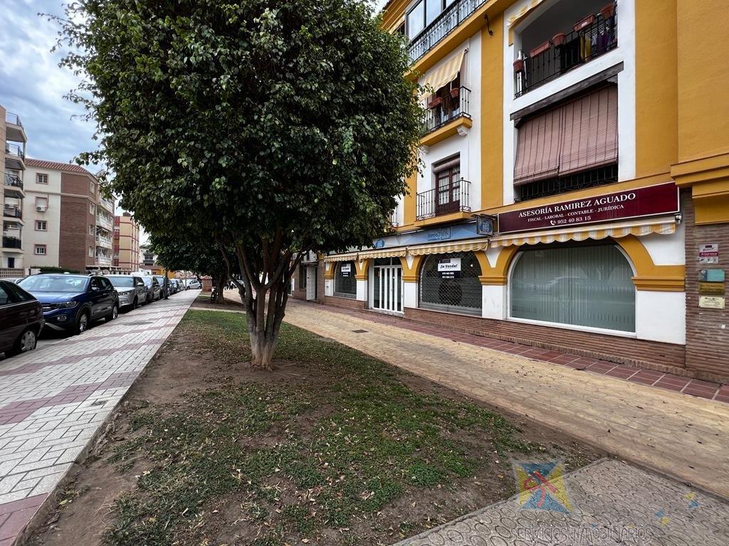 For sale of commercial in Rincón de la Victoria