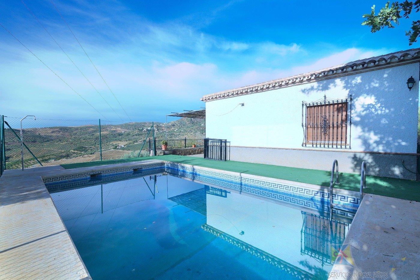 Venta de casa en Periana