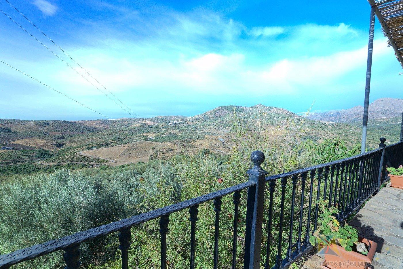 Venta de casa en Periana