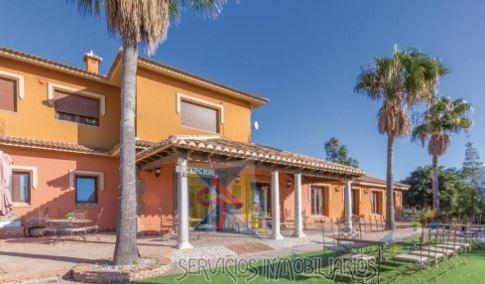 For sale of hotel in Periana