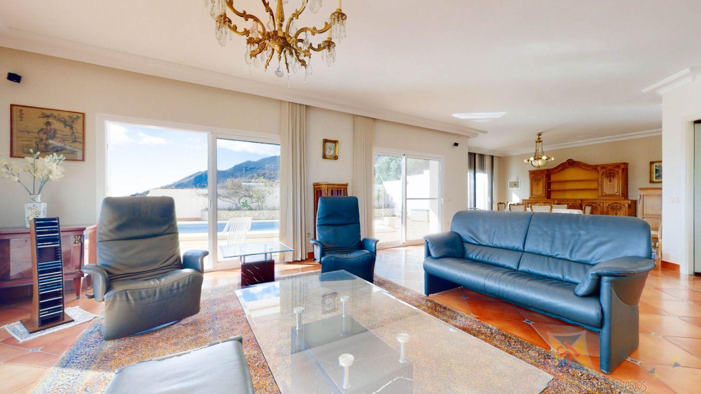 For sale of chalet in Ojén