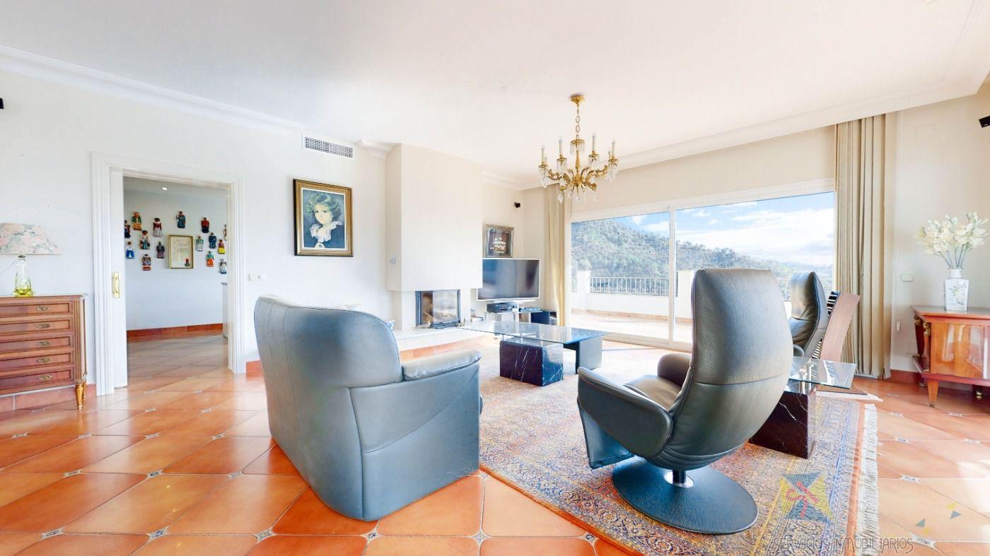 For sale of chalet in Ojén